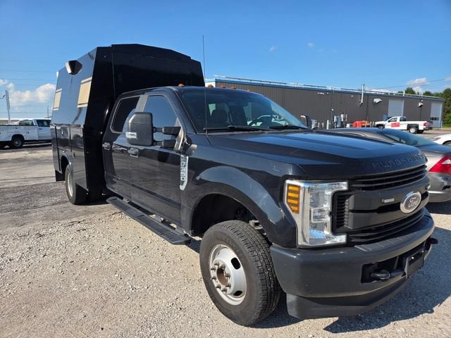 2019 Ford F-350 Super Duty Chassis Cab