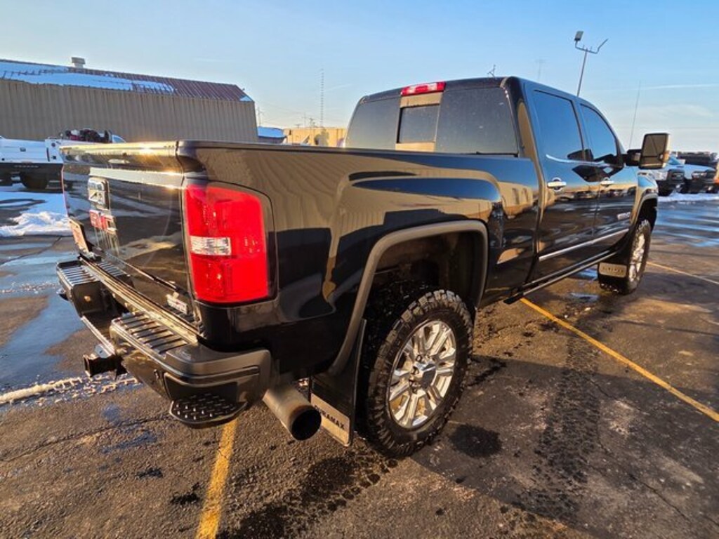Used 2017 GMC Sierra 2500 HD SLT Truck