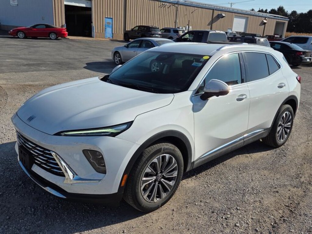 Used 2024 Buick Envision Preferred SUV