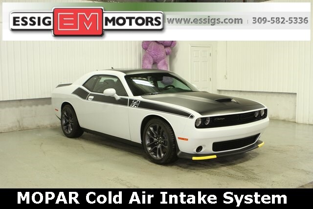 2023 Dodge Challenger R/T photo 3