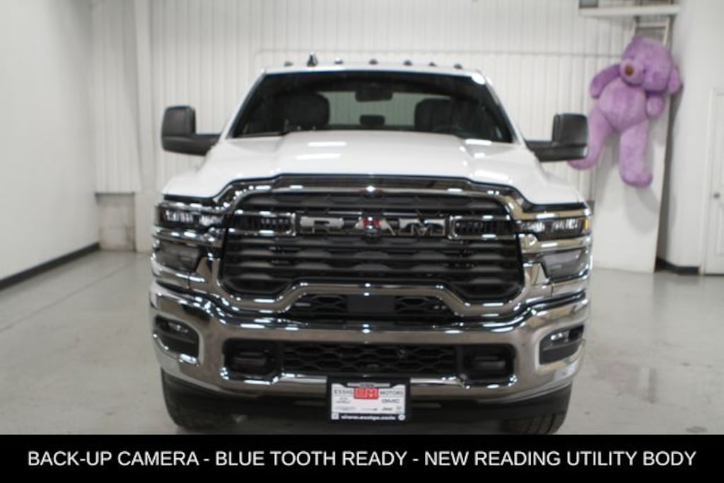 New 2026 Ram 2500 TRADESMAN CREW CAB 4X4 8' BOX Pickup