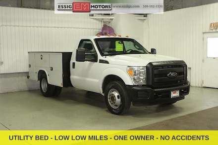 2015 Ford F-350 Chassis Truck Regular Cab