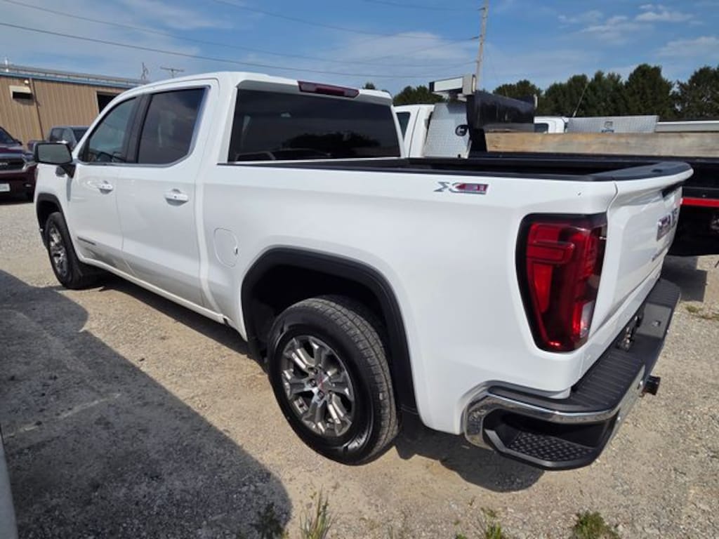 Used 2021 GMC Sierra 1500 SLE Truck Crew Cab
