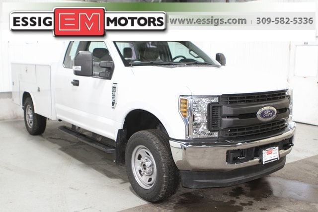 2019 Ford F-350 Super Duty Chassis Cab XL's photo