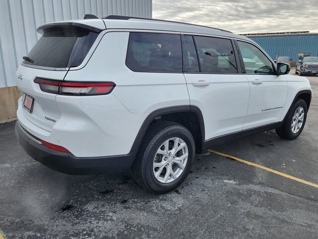 2023 Jeep Grand Cherokee Limited photo 2