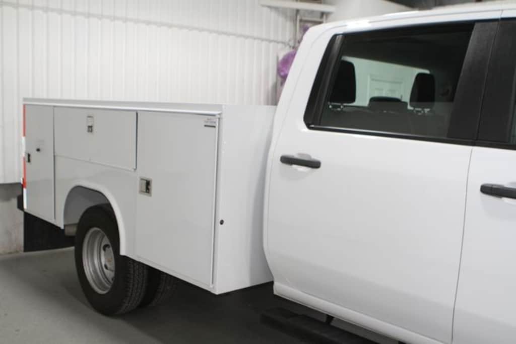 Used 2025 Chevrolet Silverado 3500 HD Chassis Work Truck Truck Crew Cab