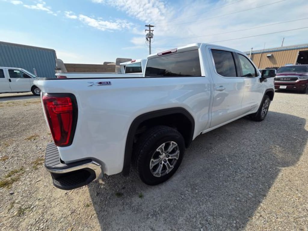 Used 2021 GMC Sierra 1500 SLE Truck Crew Cab