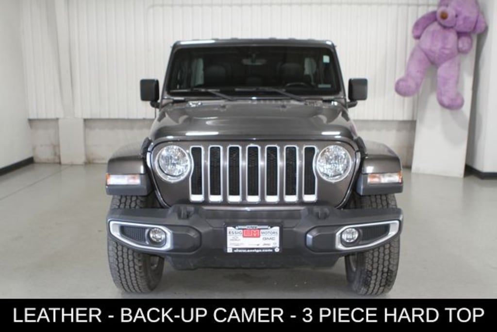 Used 2018 Jeep Wrangler Unlimited Sahara 4x4 SUV