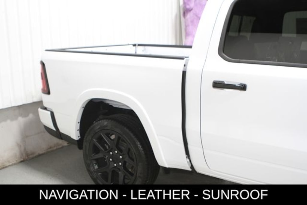 New 2026 Ram 1500 LARAMIE CREW CAB 4X4 5'7 BOX Pickup