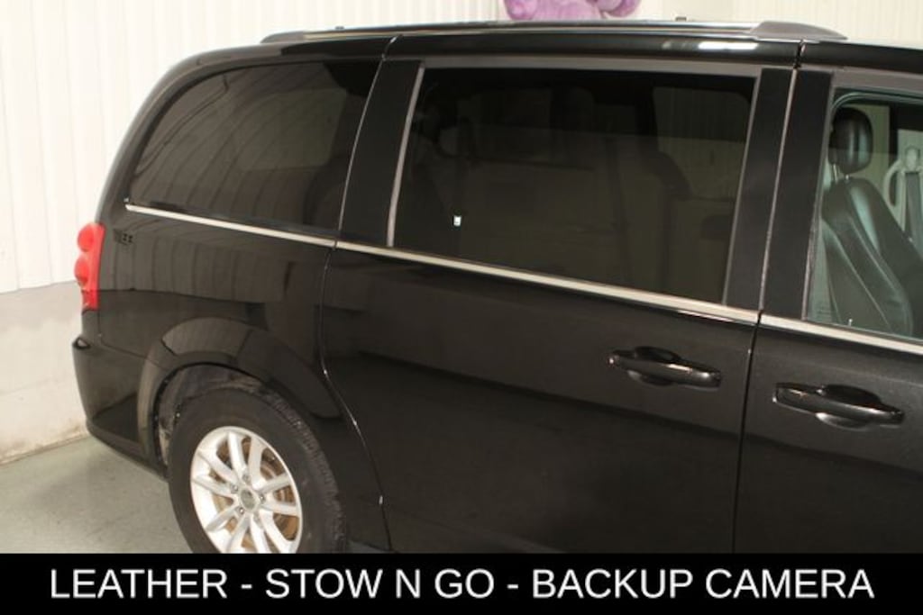 Used 2018 Dodge Grand Caravan SXT Van Passenger Van