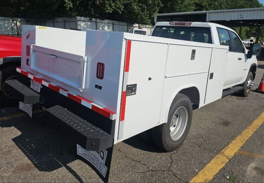 Used 2025 Chevrolet Silverado 3500 HD Chassis Work Truck Truck Crew Cab