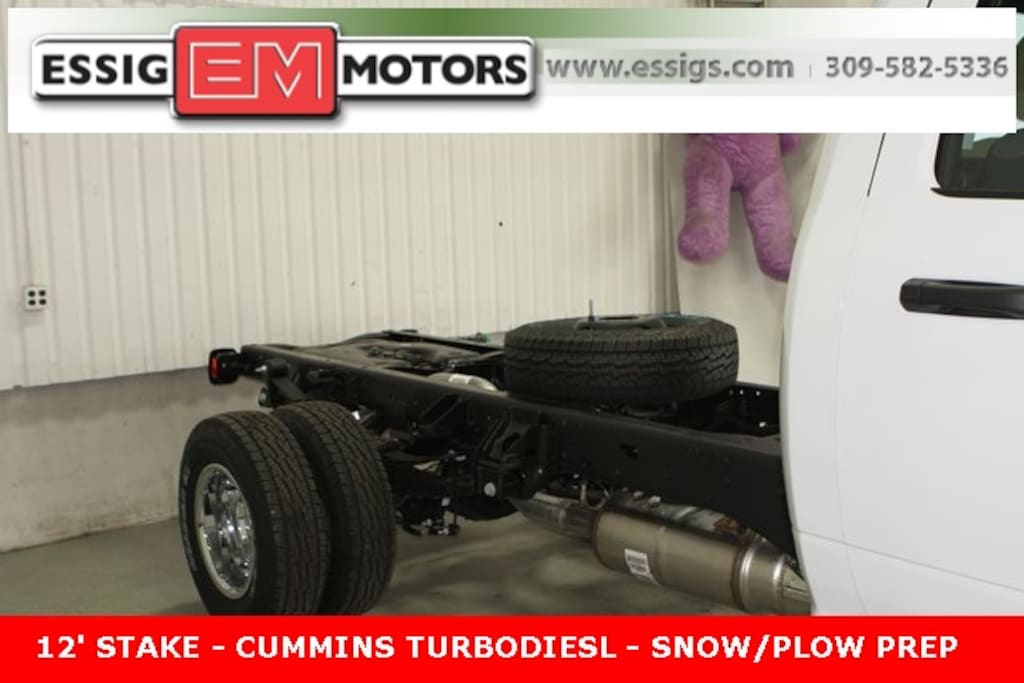 New 2024 Ram 3500 Chassis Cab 3500 TRADESMAN CHASSIS REGULAR CAB 4X4 84' CA Pickup
