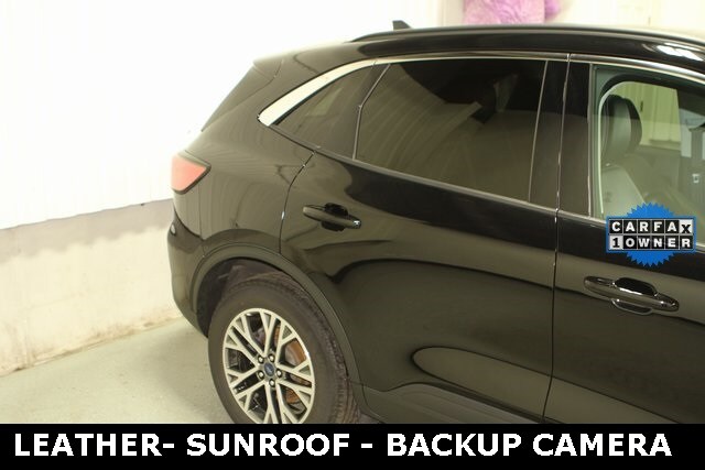 2022 Ford Escape SEL photo 4