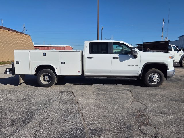 Used 2024 Chevrolet Silverado 3500 HD Chassis Work Truck Truck Crew Cab