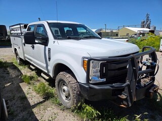 2017 Ford F-350 Truck Crew Cab