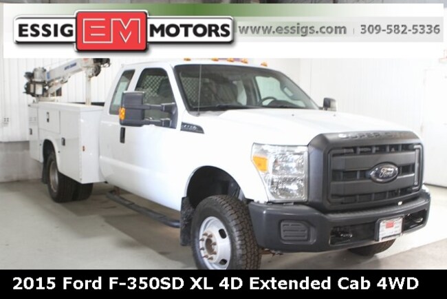 2015 Ford F-350 Chassis Truck Super Cab