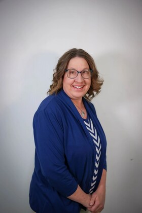 Staff member Elizabeth Patterson from ID_21dff8