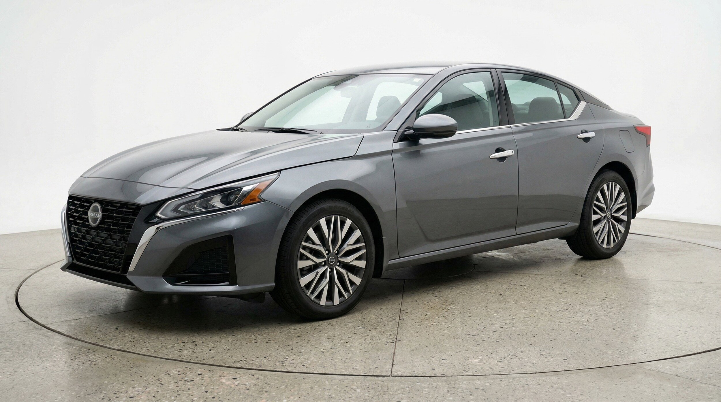 Thumbnail: 2025 Nissan Altima - 3
