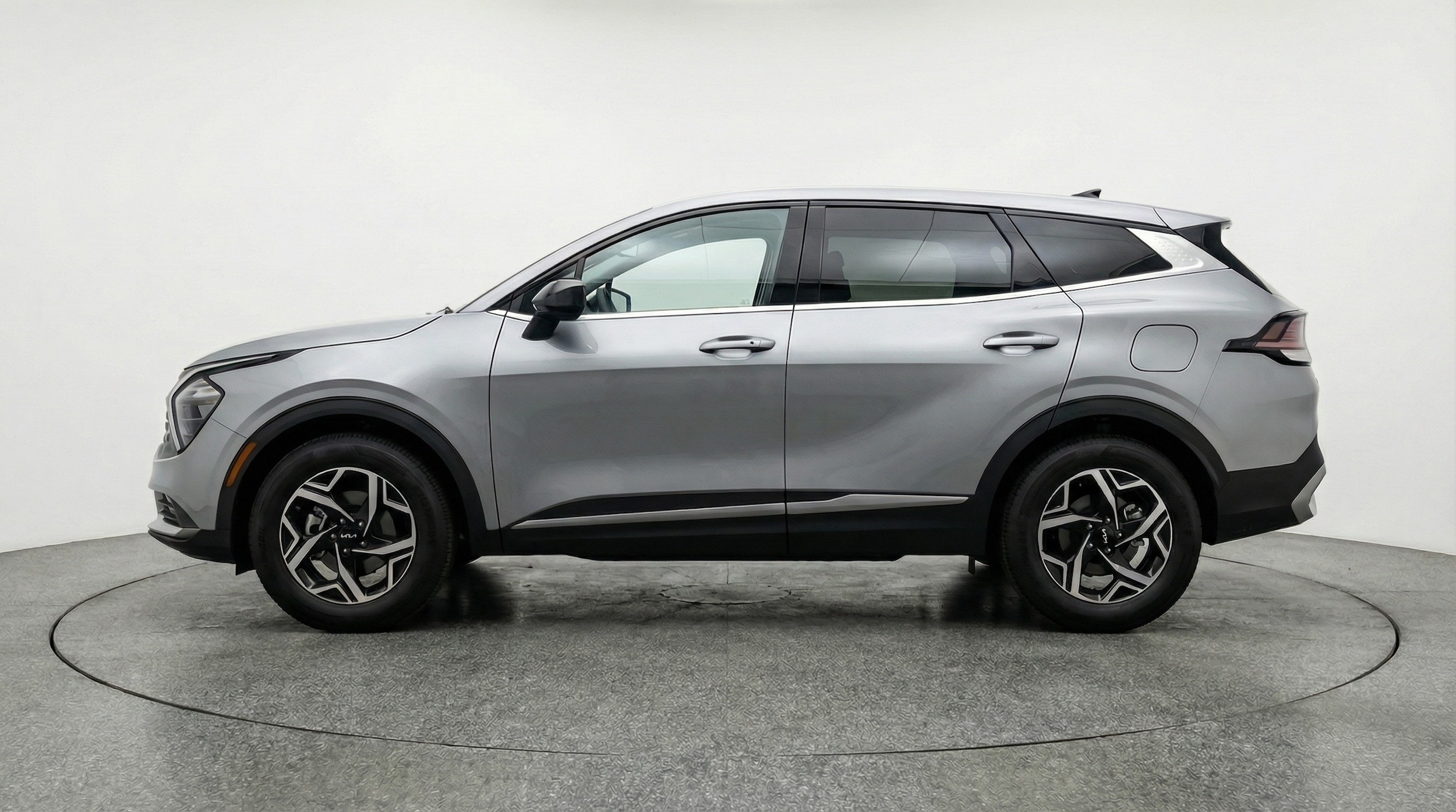 Thumbnail: 2025 Kia Sportage - 4