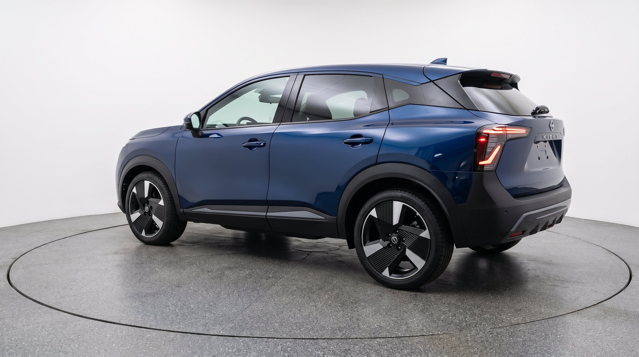 Thumbnail: 2026 Nissan Kicks - 6