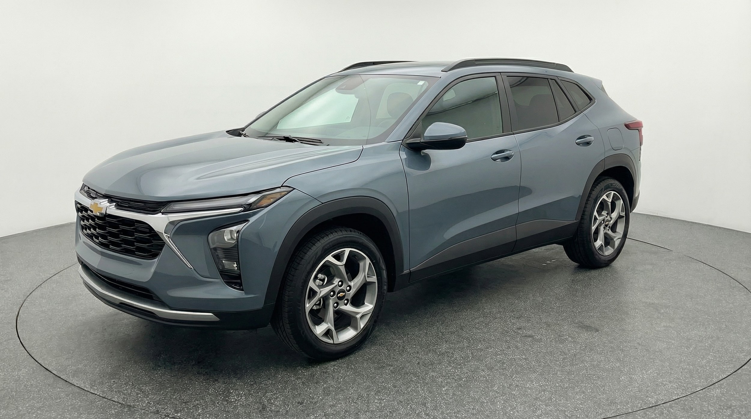 Thumbnail: 2025 Chevrolet Trax - 3