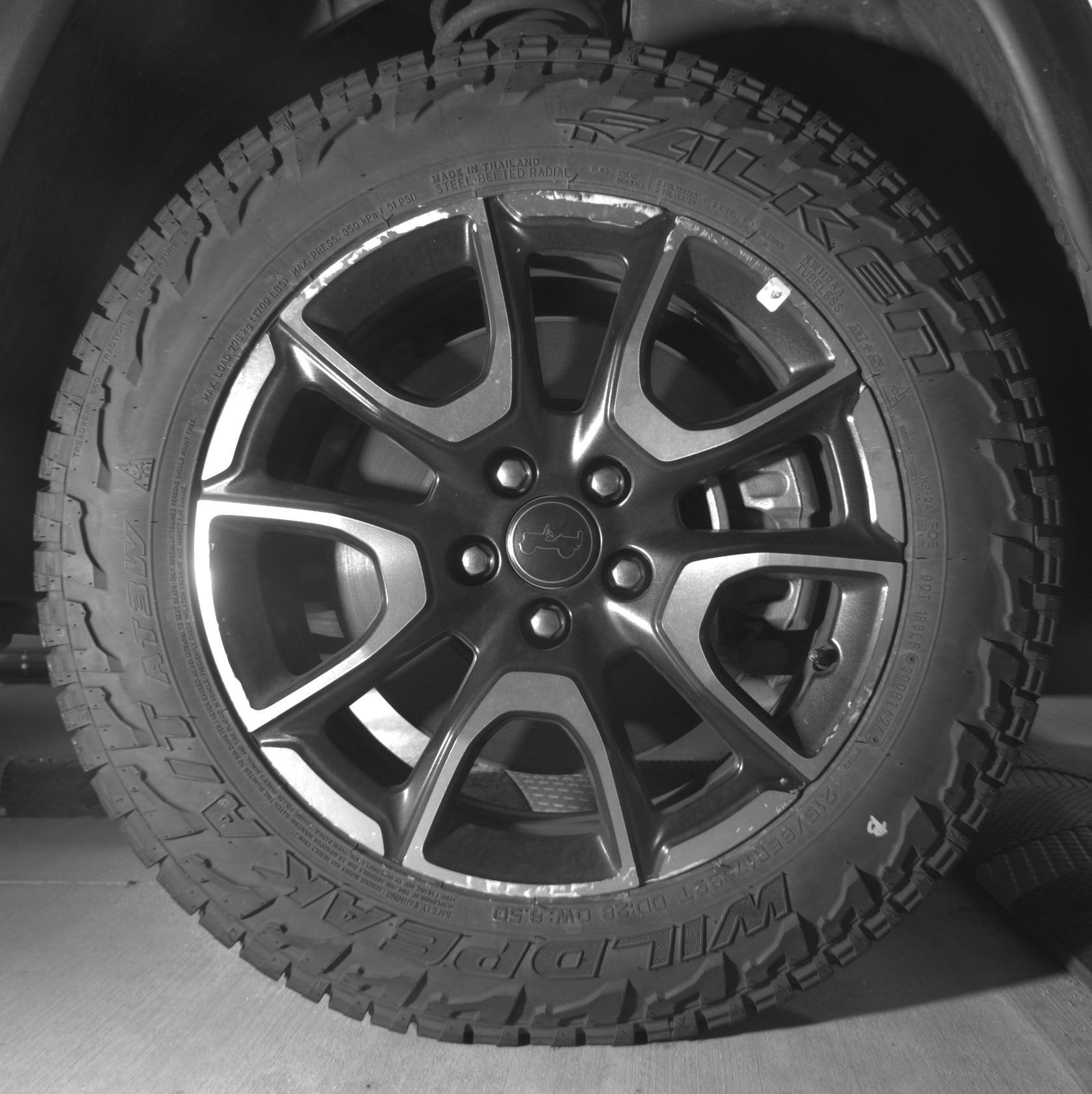 Thumbnail: 2025 Jeep Compass - 13