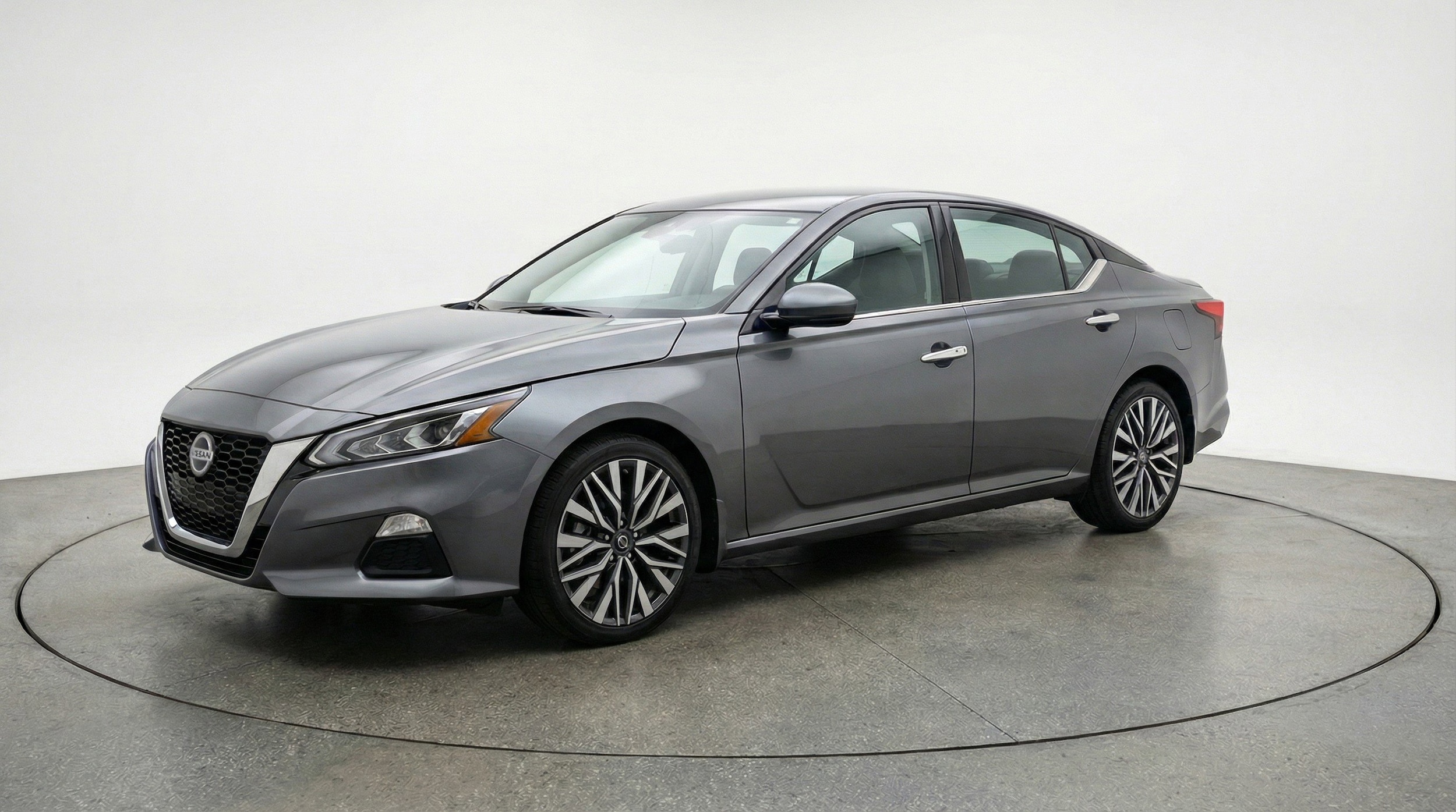 Thumbnail: 2025 Nissan Altima - 3