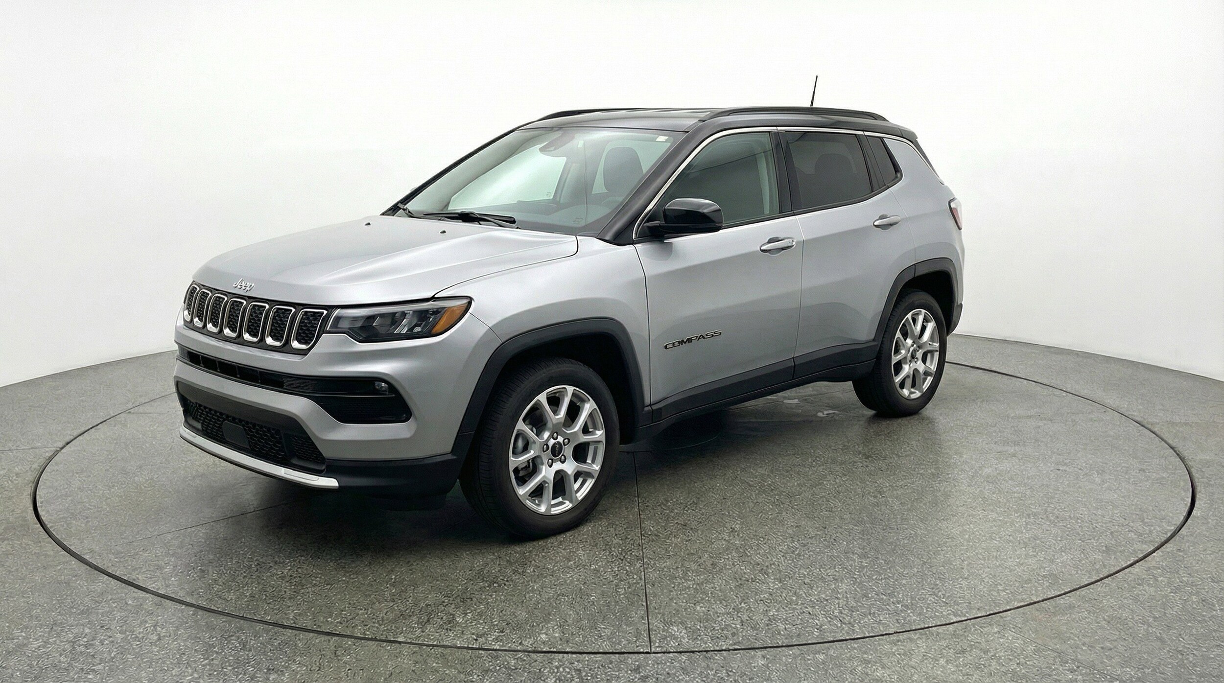 Thumbnail: 2025 Jeep Compass - 3