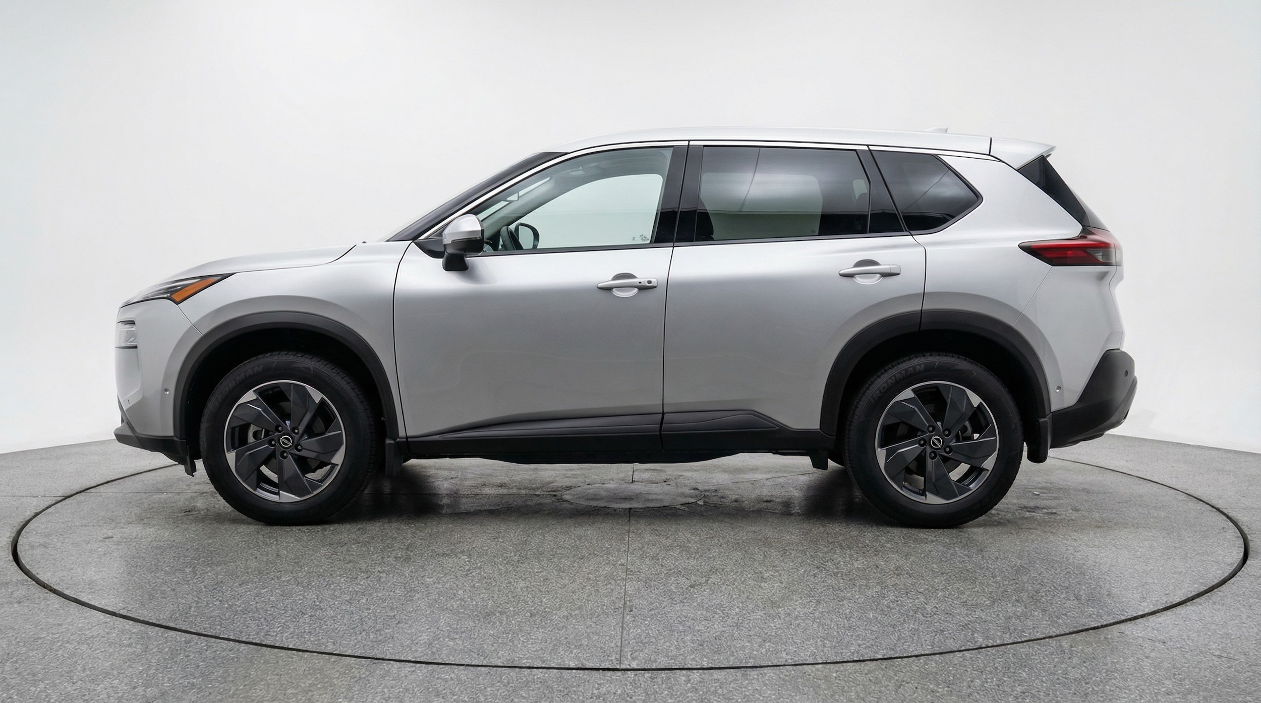 Thumbnail: 2025 Nissan Rogue - 4