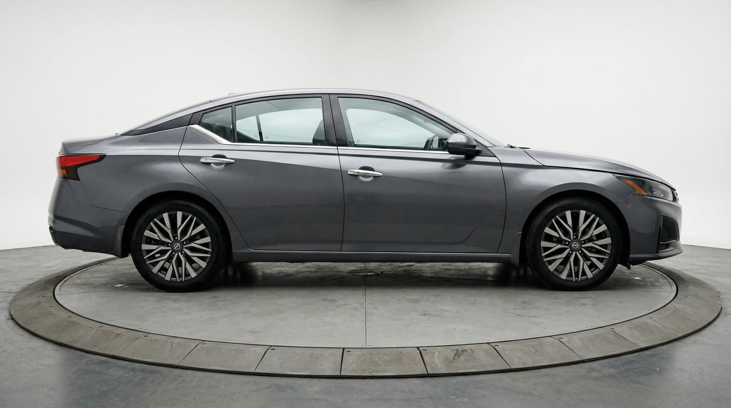 Thumbnail: 2025 Nissan Altima - 11