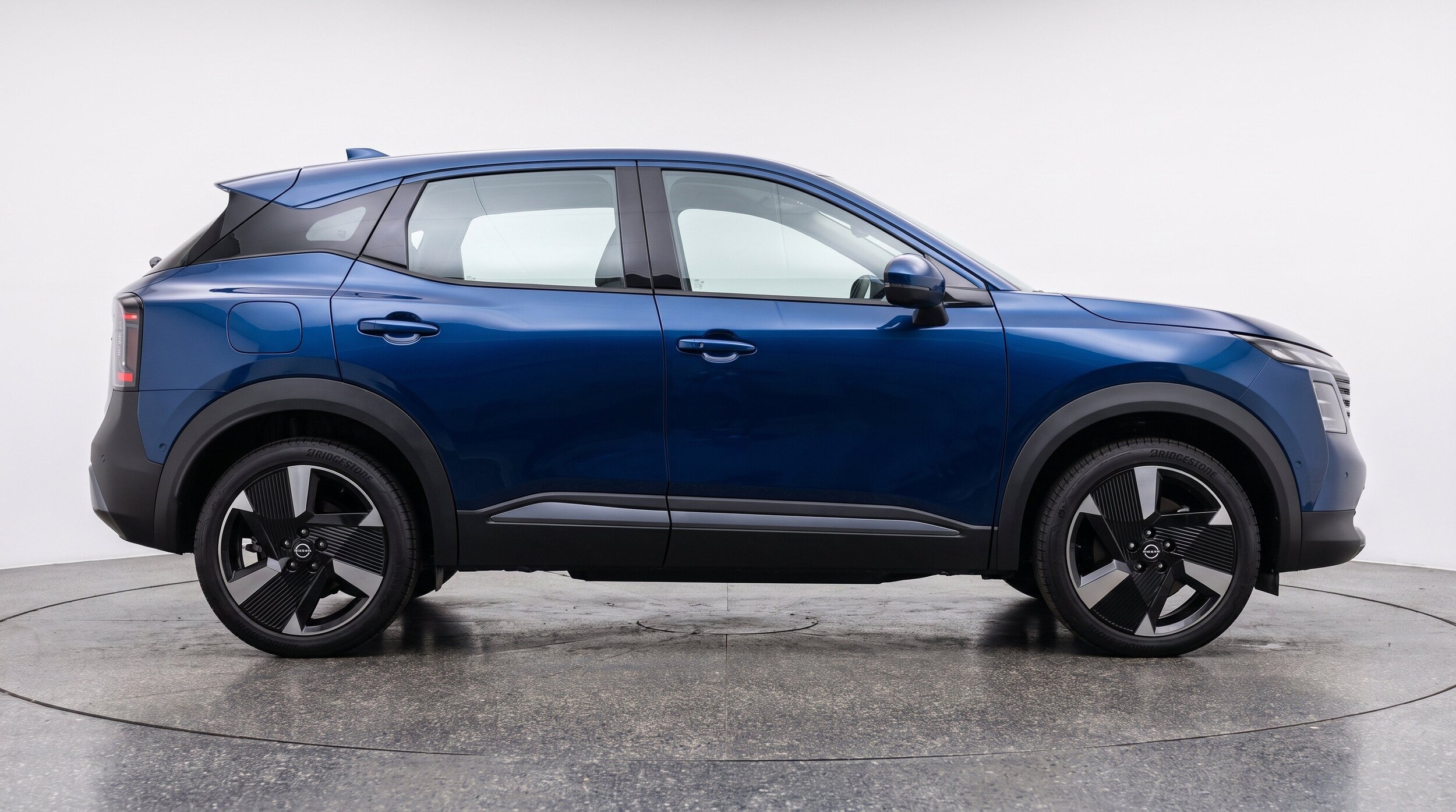 Thumbnail: 2026 Nissan Kicks - 10