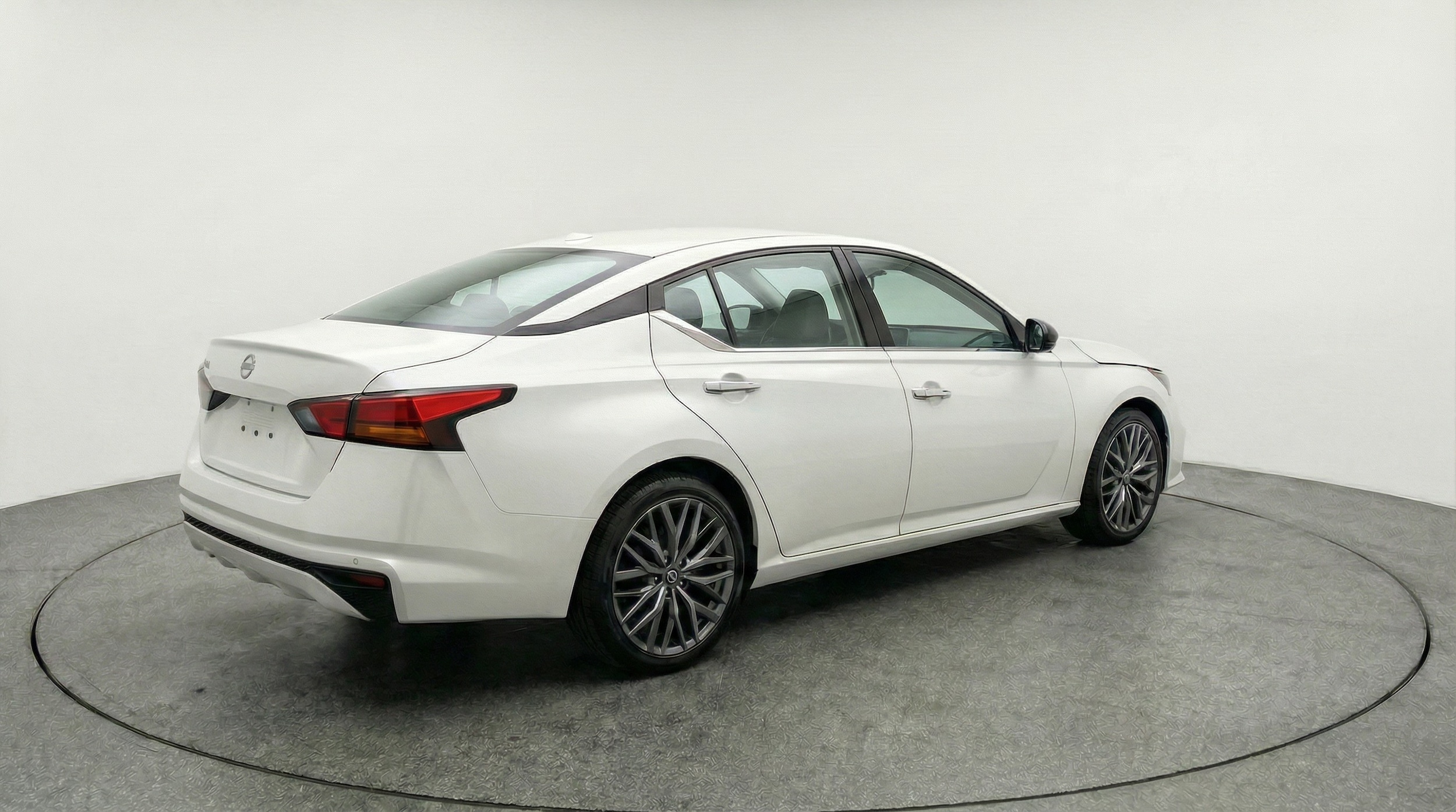 Thumbnail: 2025 Nissan Altima - 7