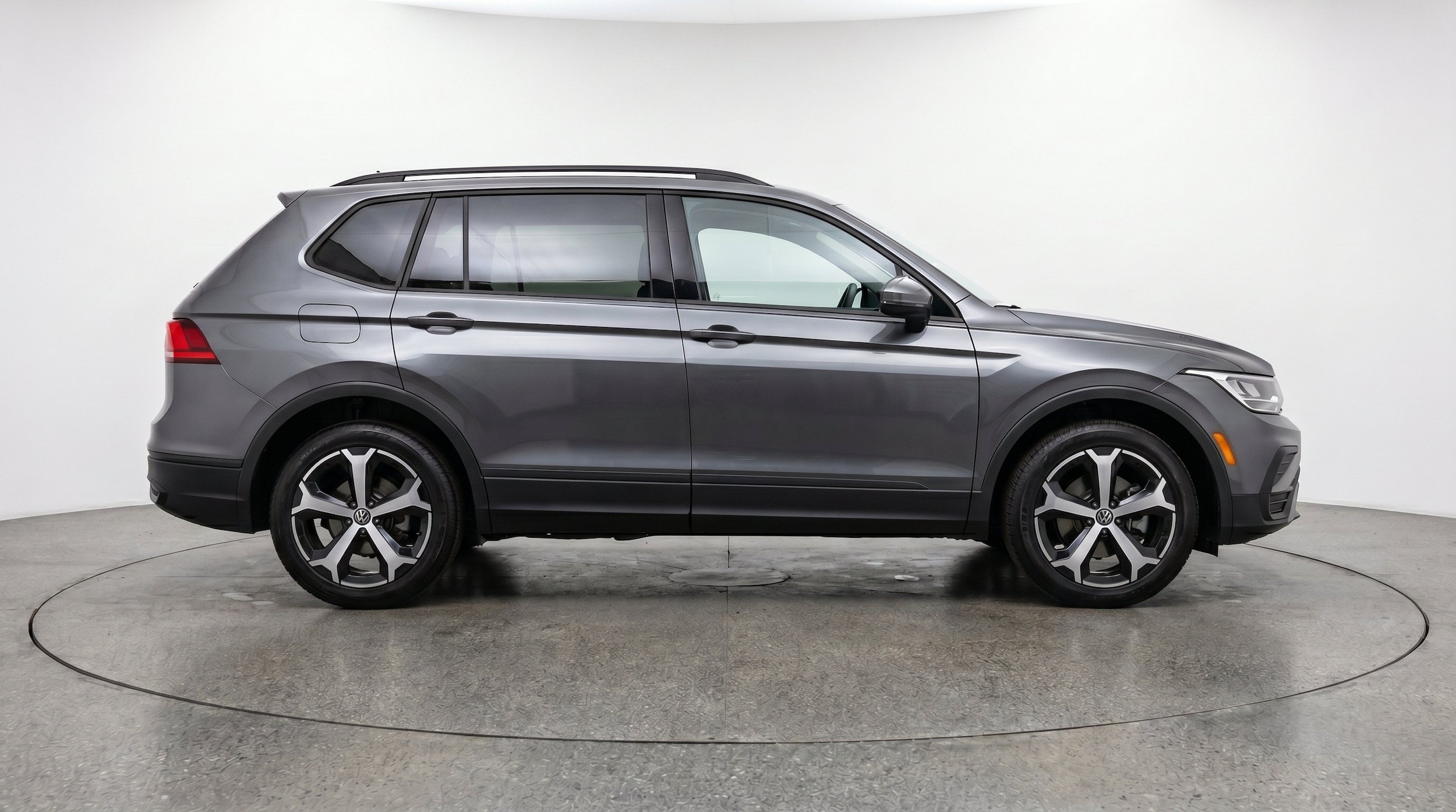 Thumbnail: 2026 Volkswagen Tiguan - 11