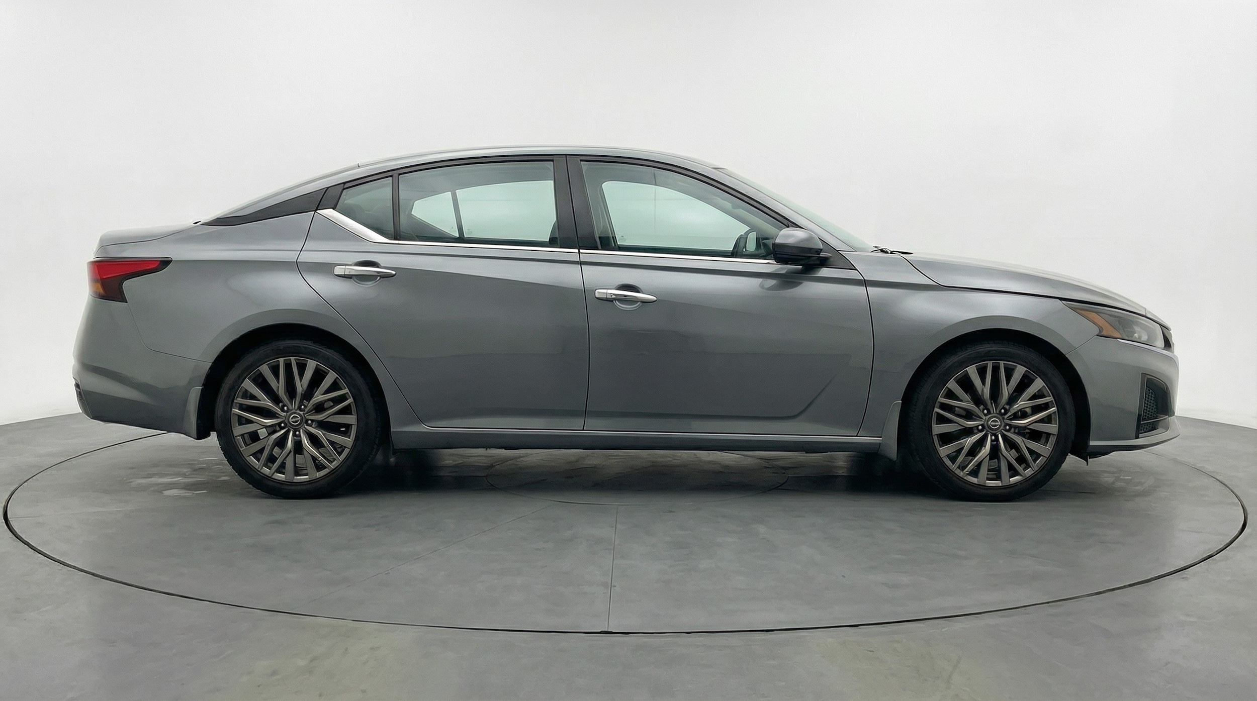 Thumbnail: 2025 Nissan Altima - 8