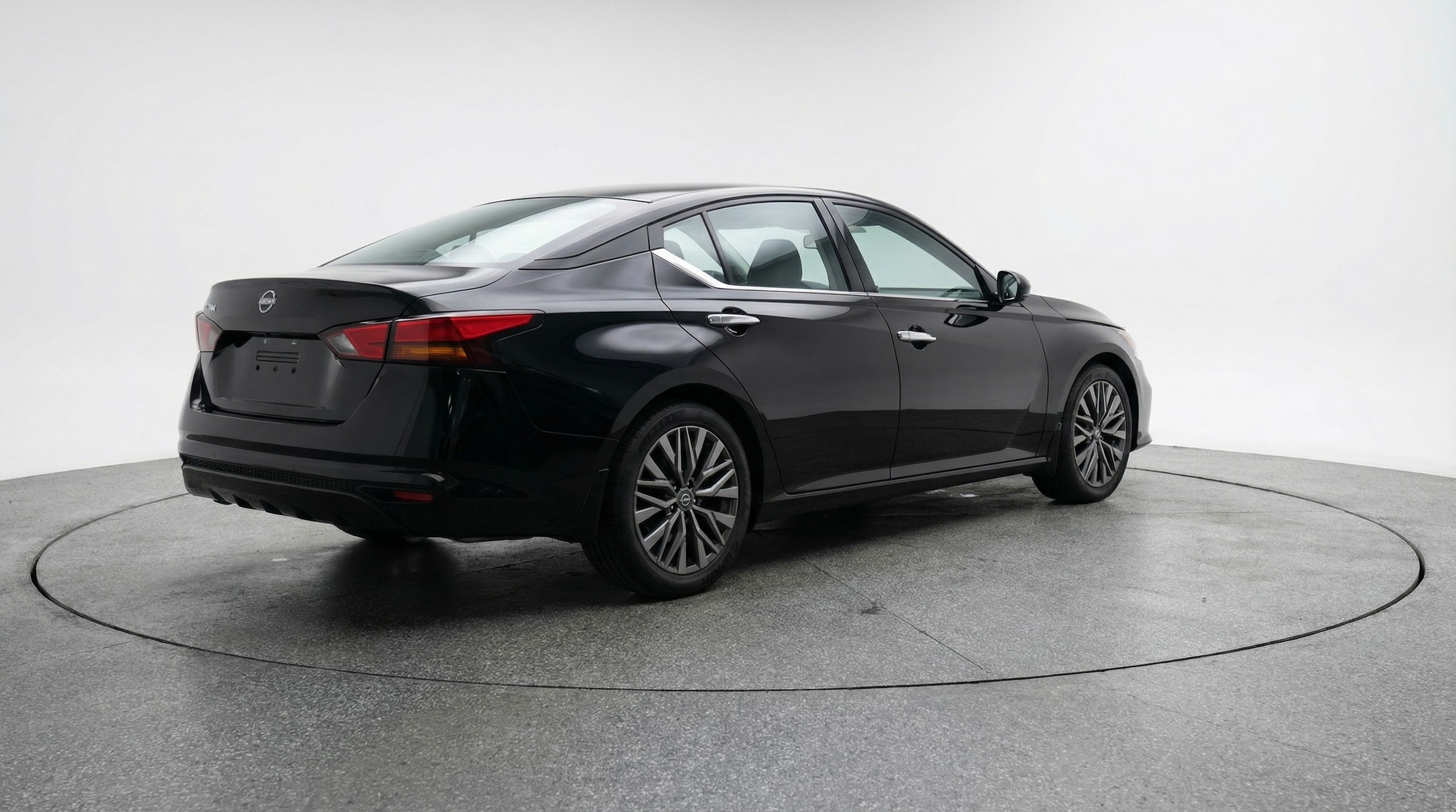 Thumbnail: 2025 Nissan Altima - 7