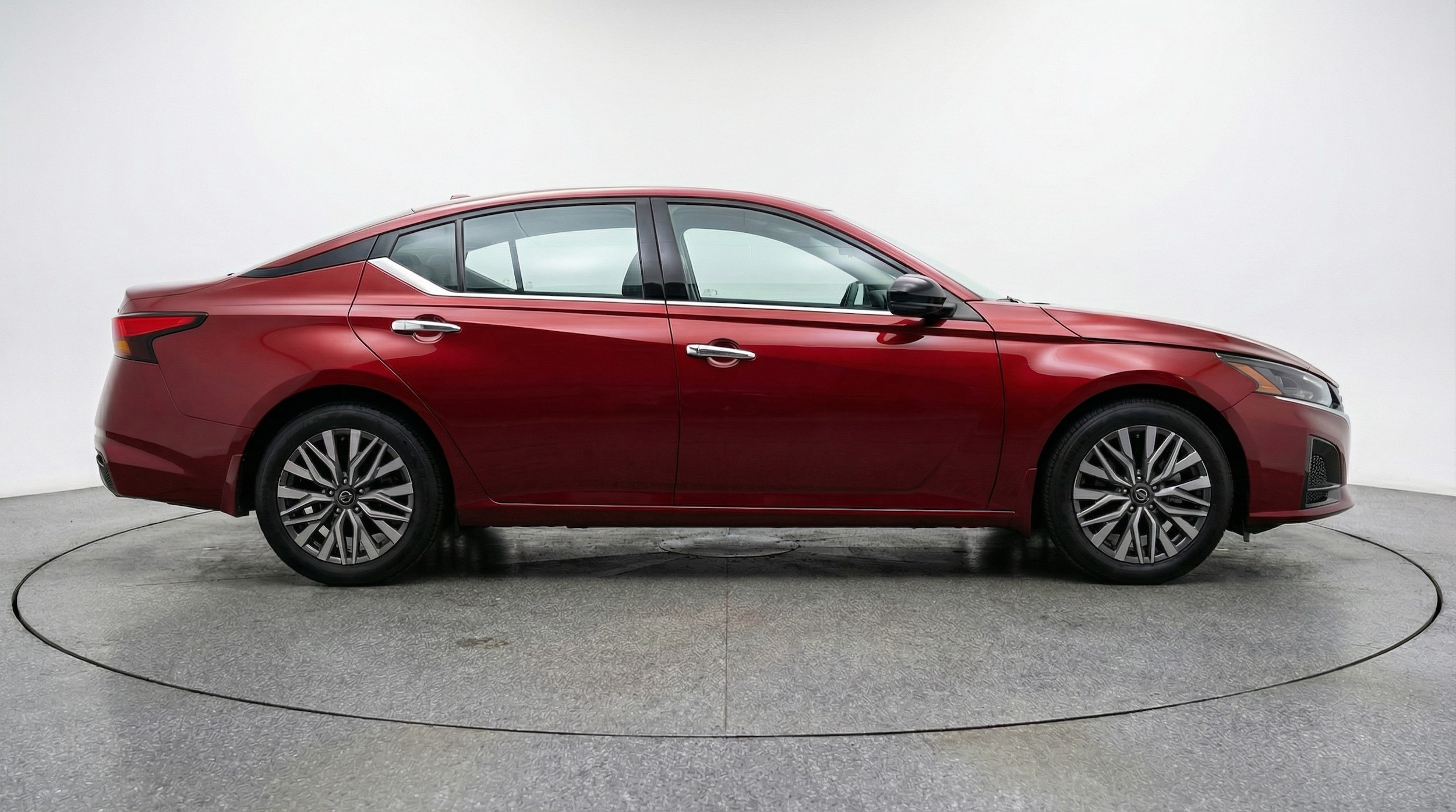 Thumbnail: 2025 Nissan Altima - 8