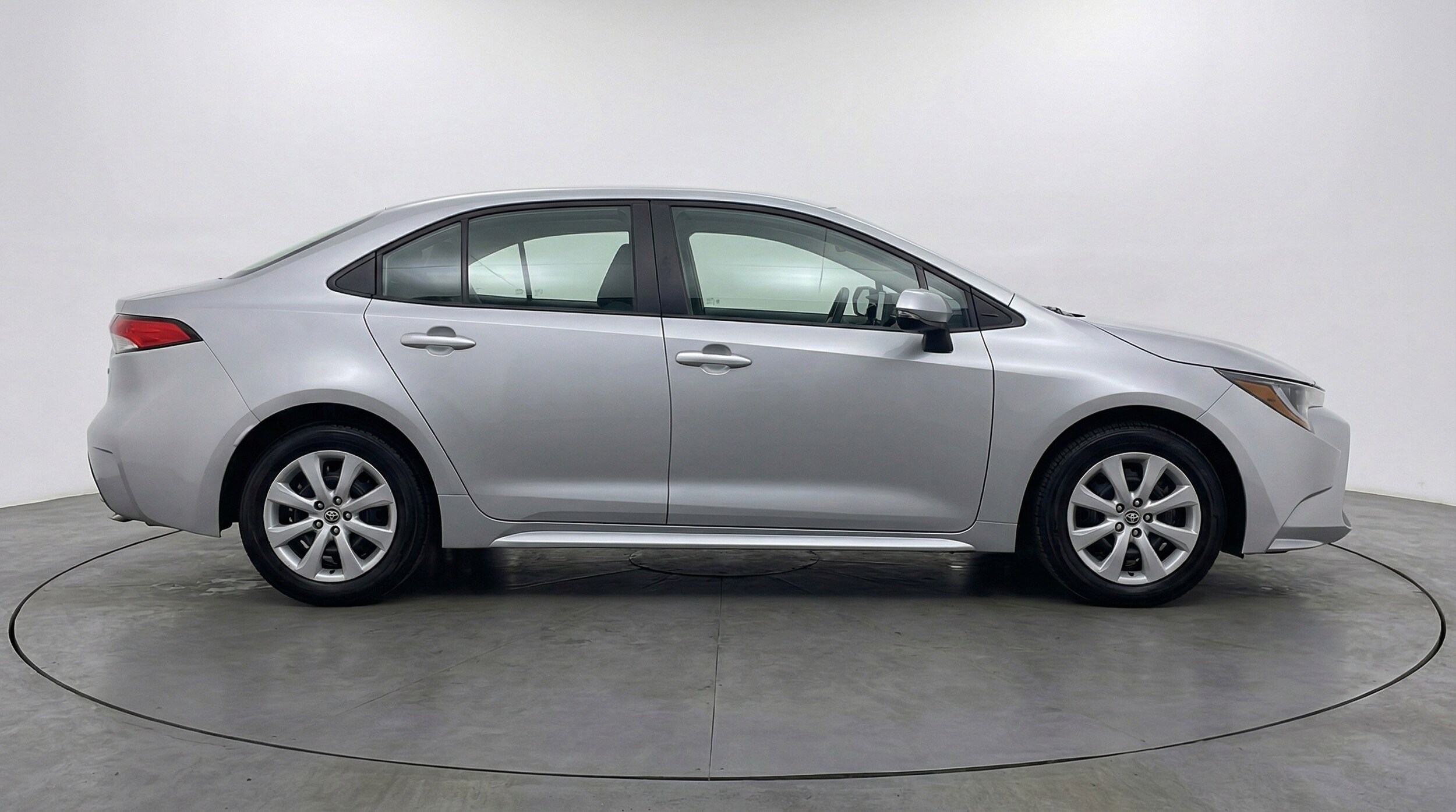 Thumbnail: 2025 Toyota Corolla - 11