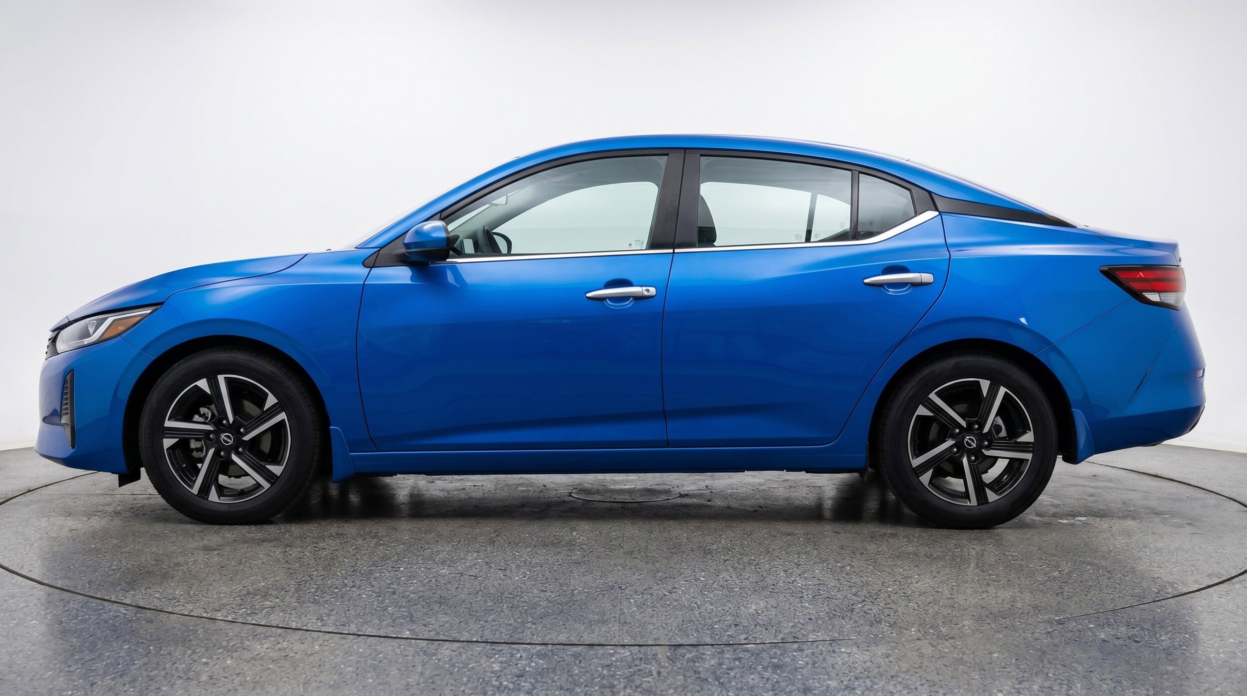 Thumbnail: 2025 Nissan Sentra - 5