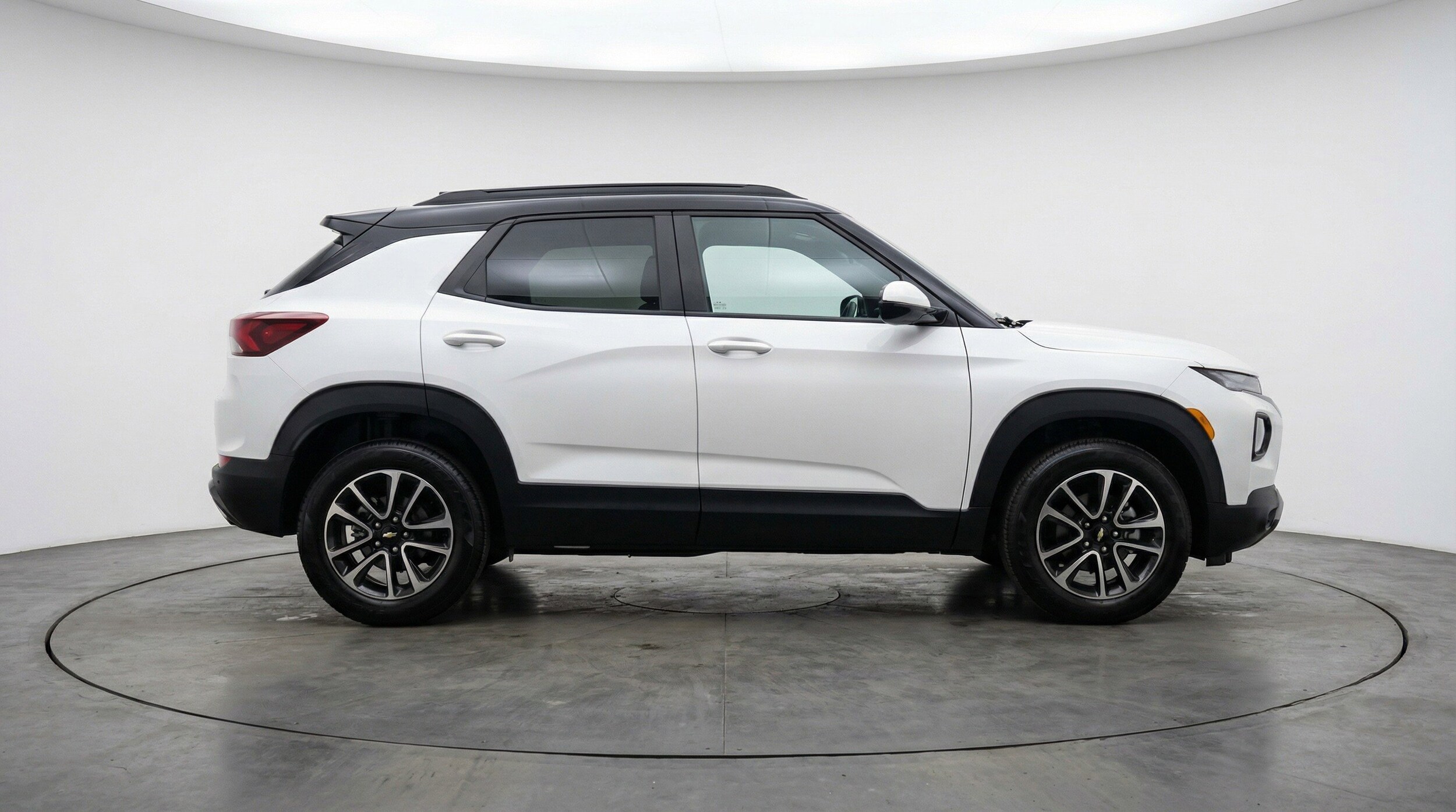 Thumbnail: 2025 Chevrolet TrailBlazer - 11