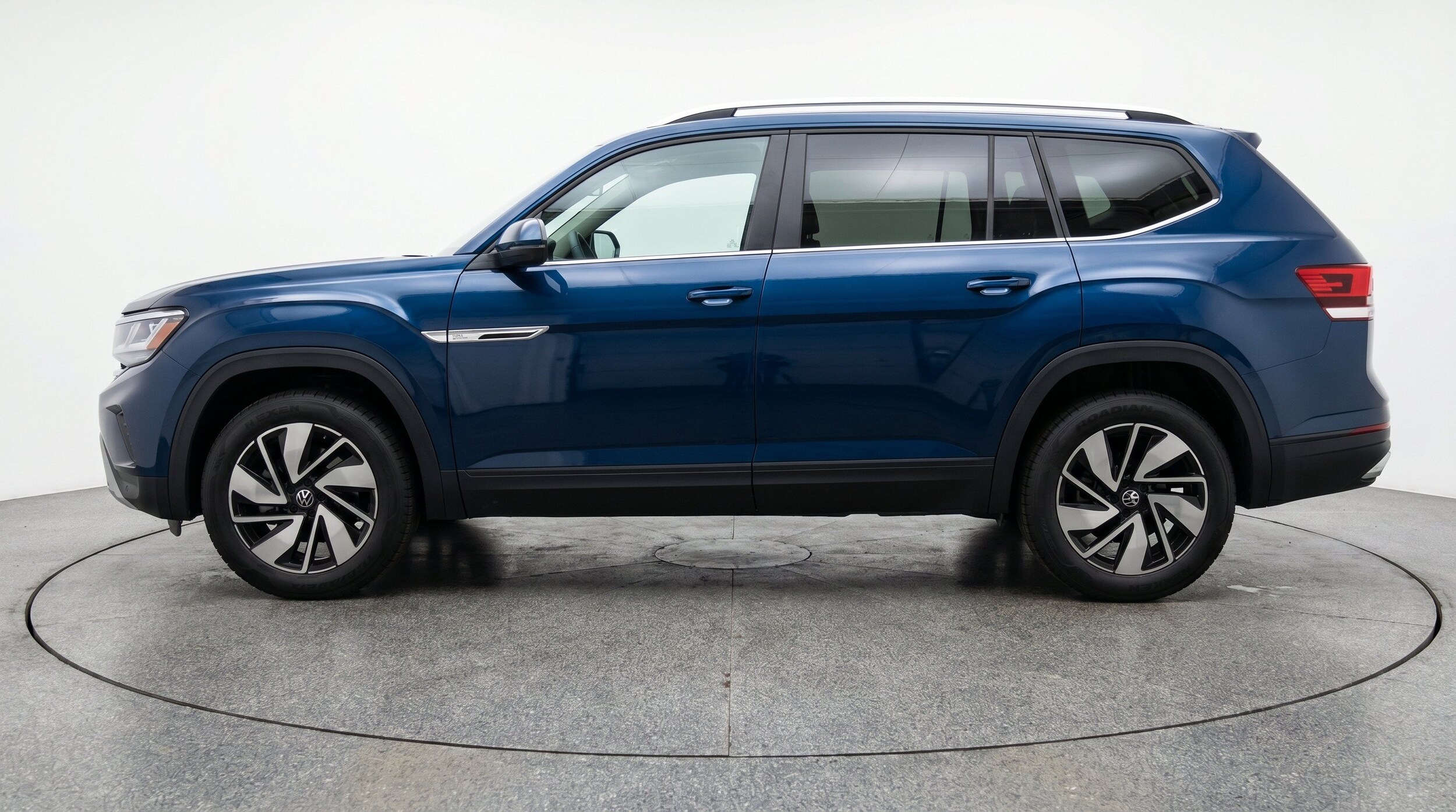 Thumbnail: 2026 Volkswagen Atlas - 5