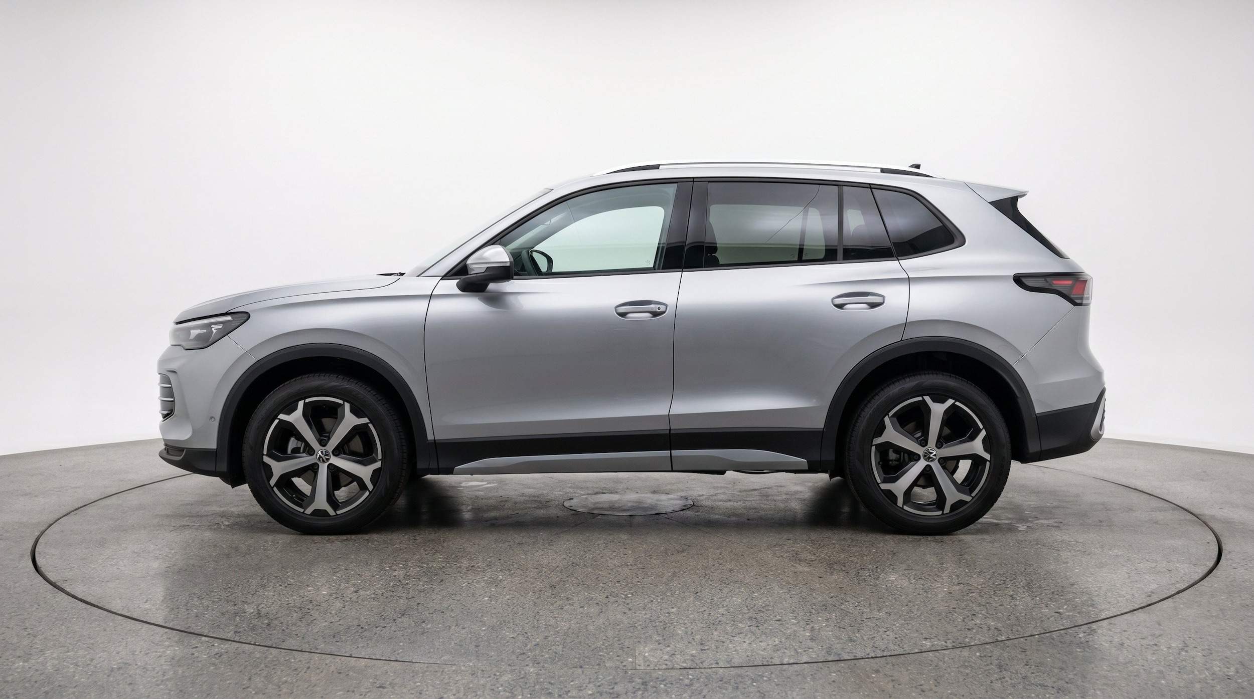 Thumbnail: 2026 Volkswagen Tiguan - 5