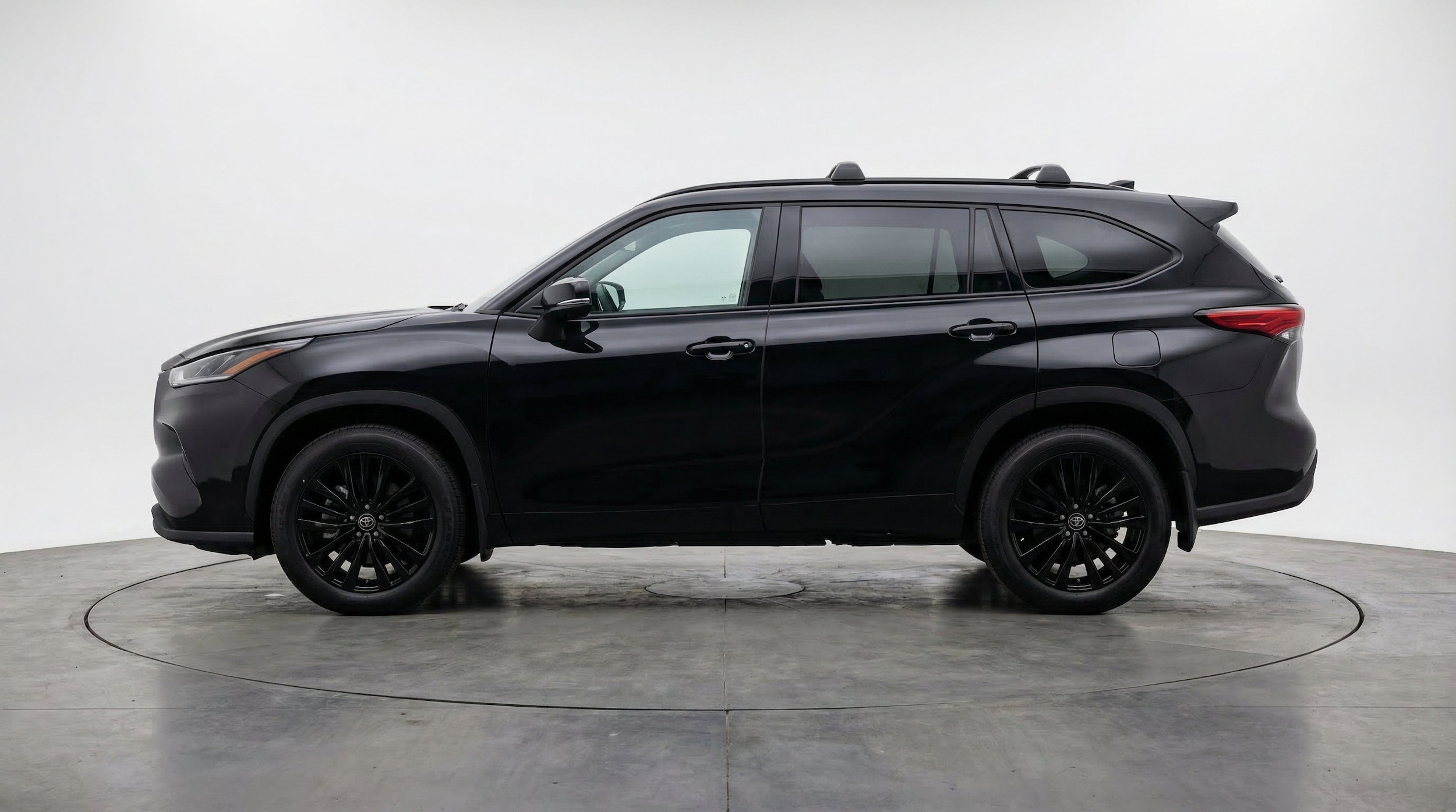 Thumbnail: 2025 Toyota Highlander - 5