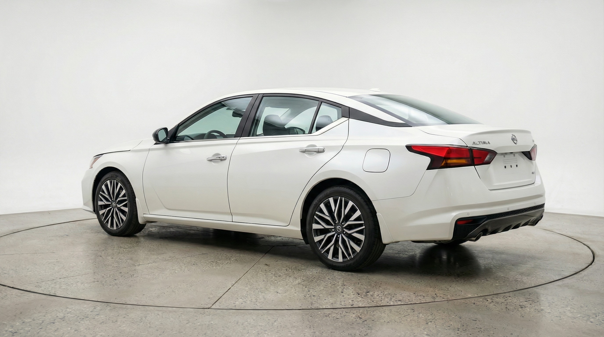 Thumbnail: 2025 Nissan Altima - 5