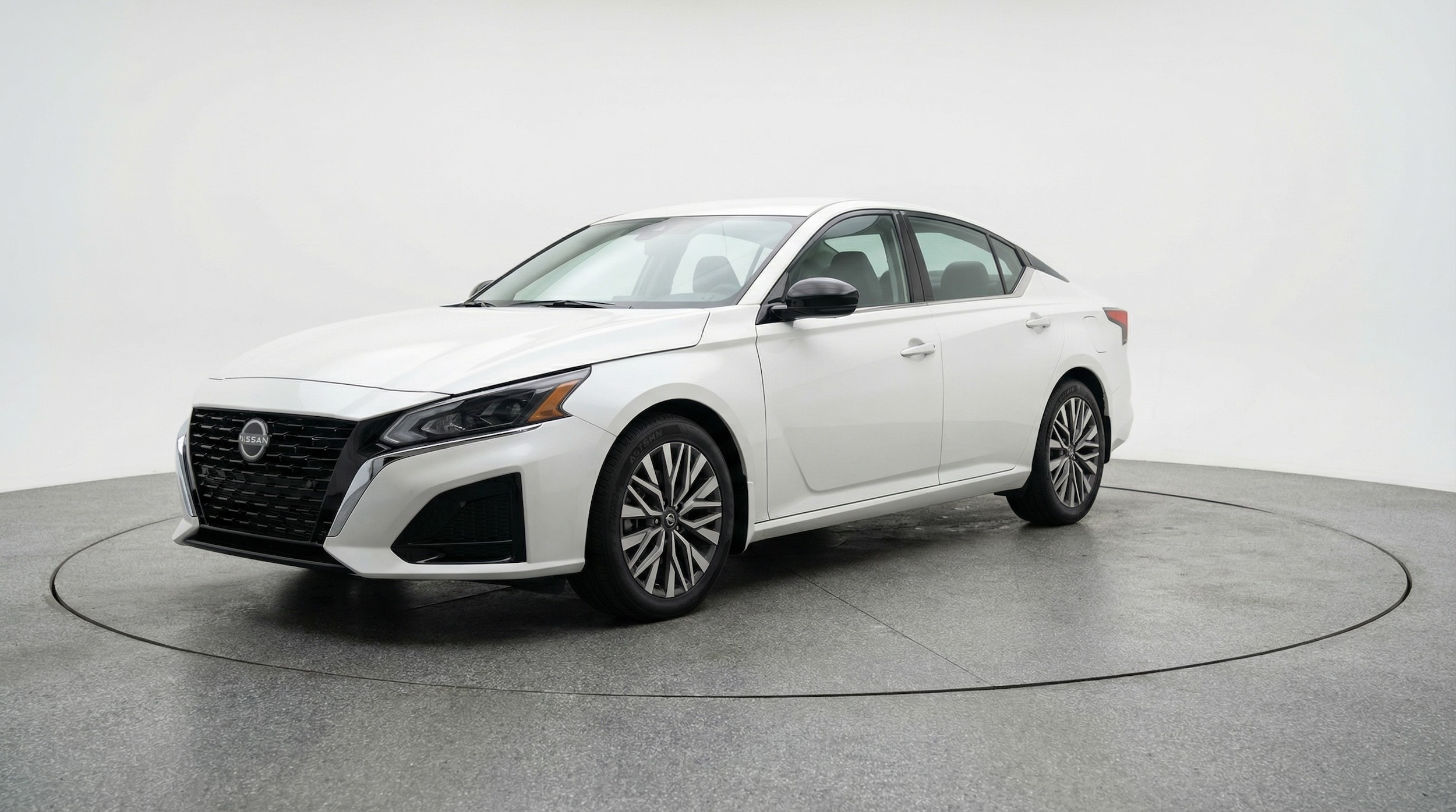 Thumbnail: 2025 Nissan Altima - 3