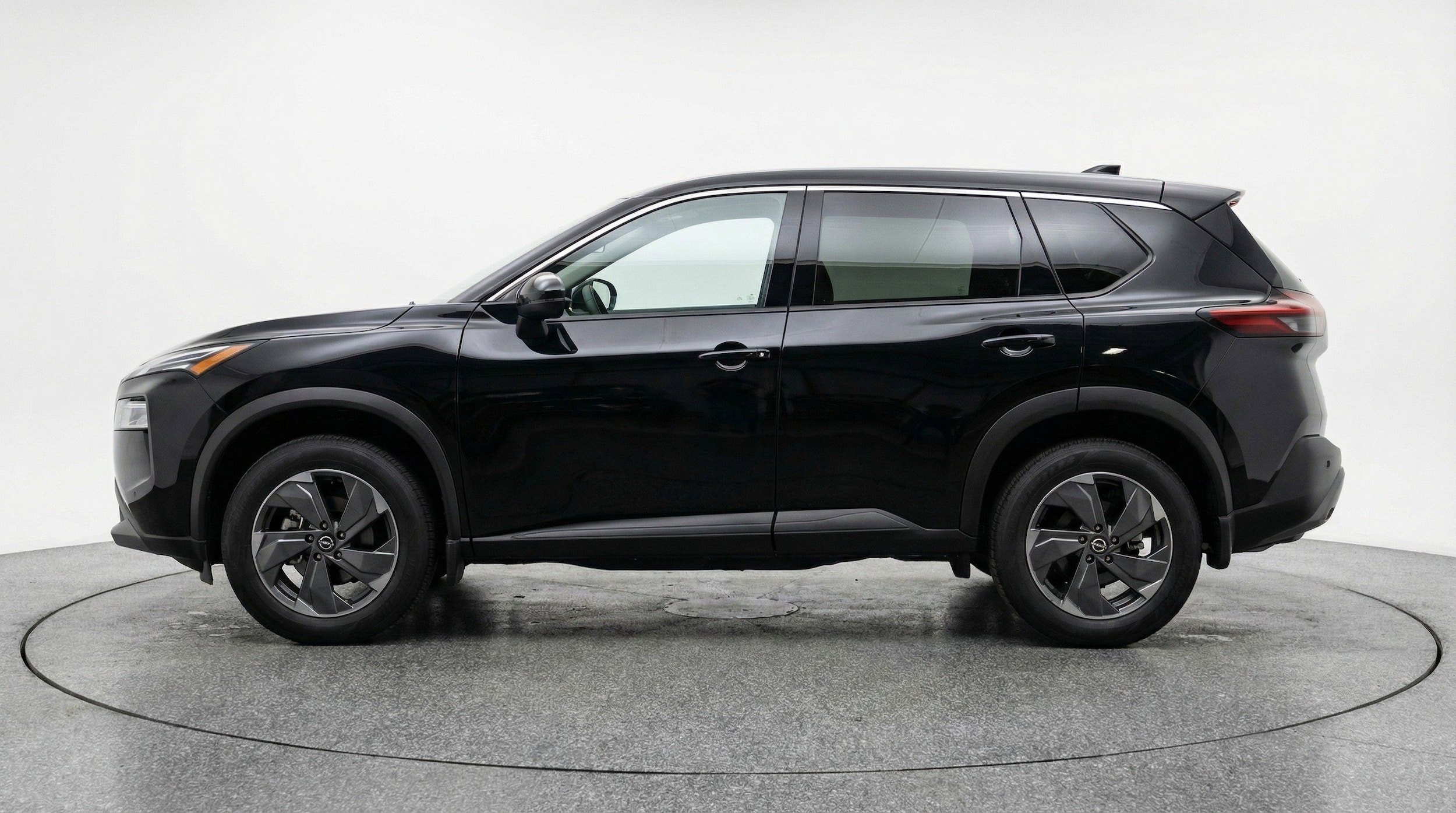 Thumbnail: 2025 Nissan Rogue - 5