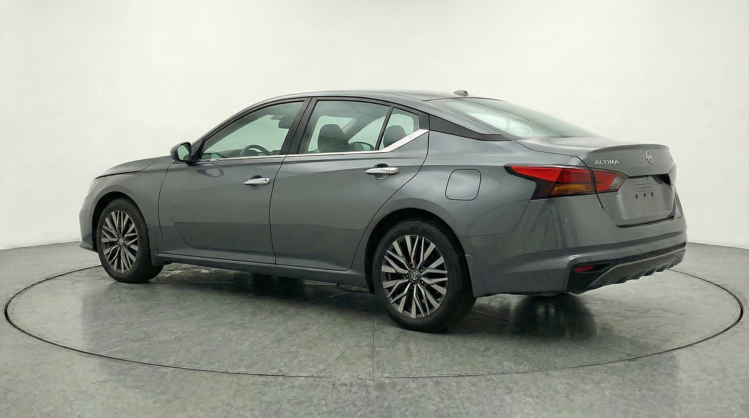 Thumbnail: 2025 Nissan Altima - 5