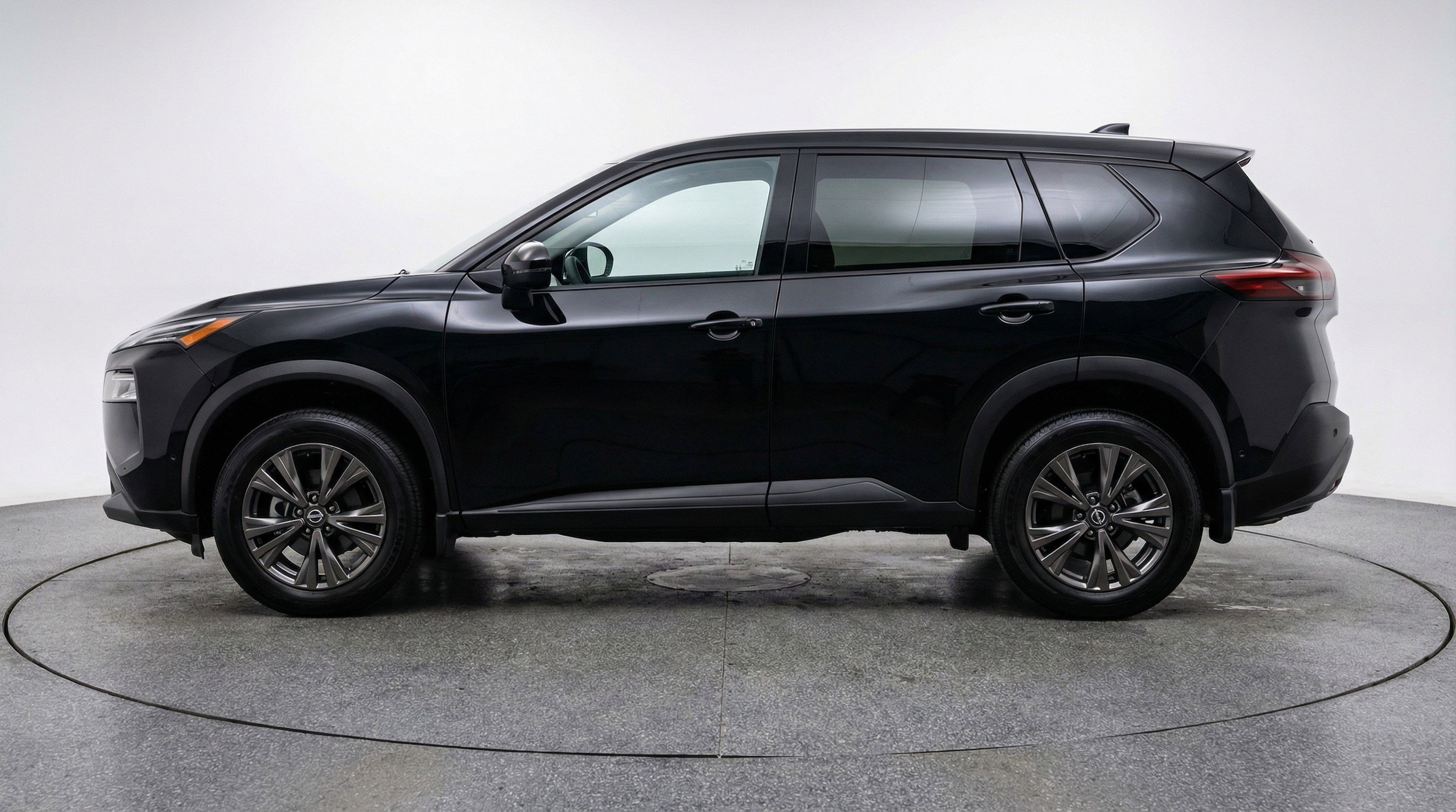 Thumbnail: 2025 Nissan Rogue - 5