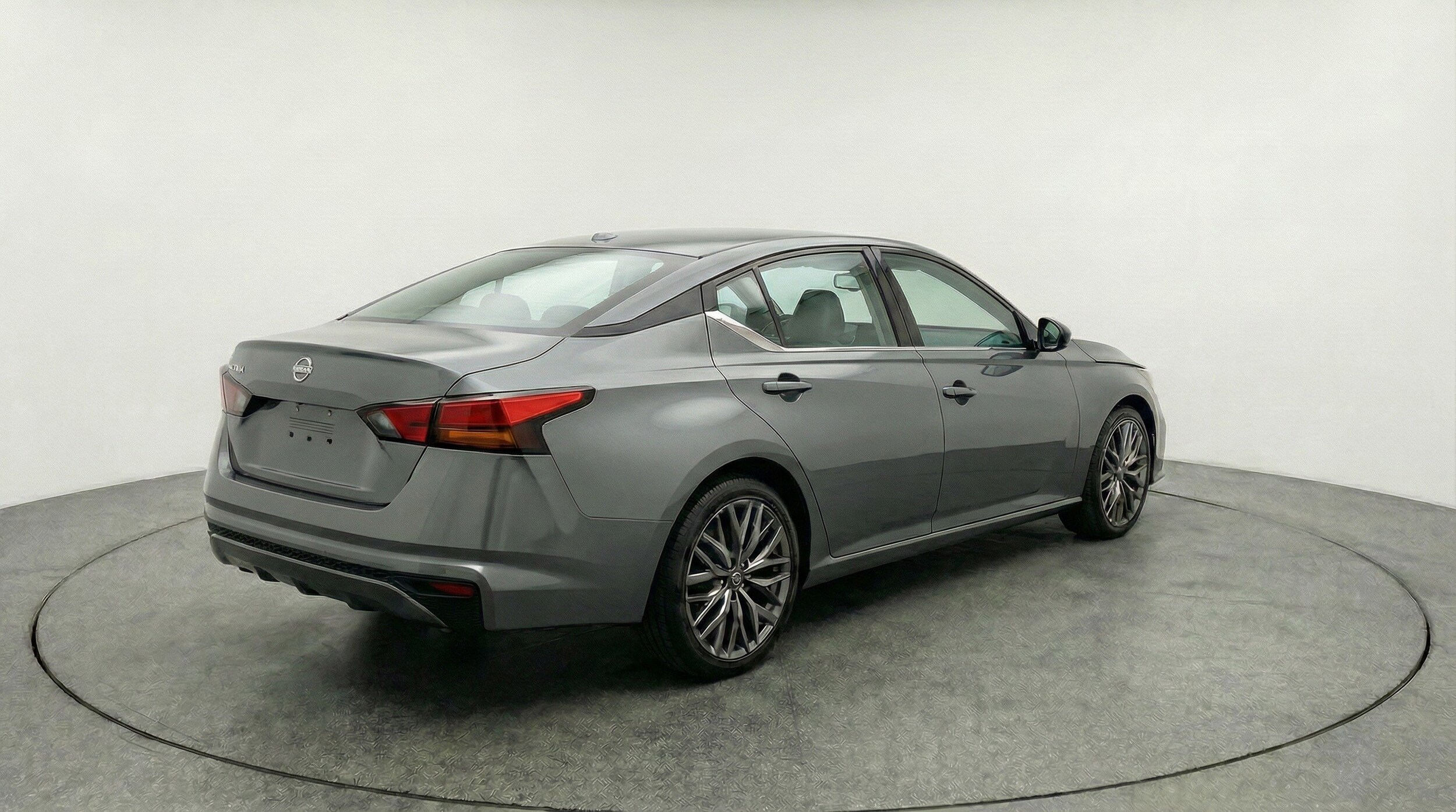 Thumbnail: 2025 Nissan Altima - 9