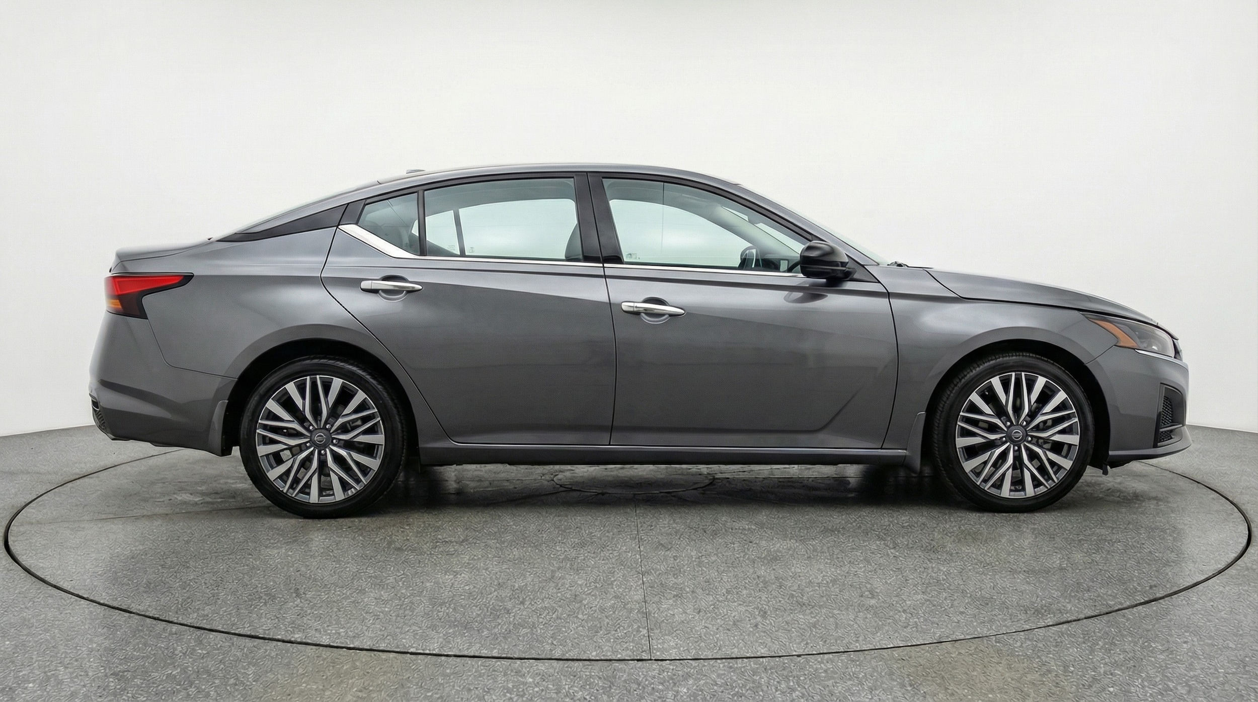 Thumbnail: 2025 Nissan Altima - 8