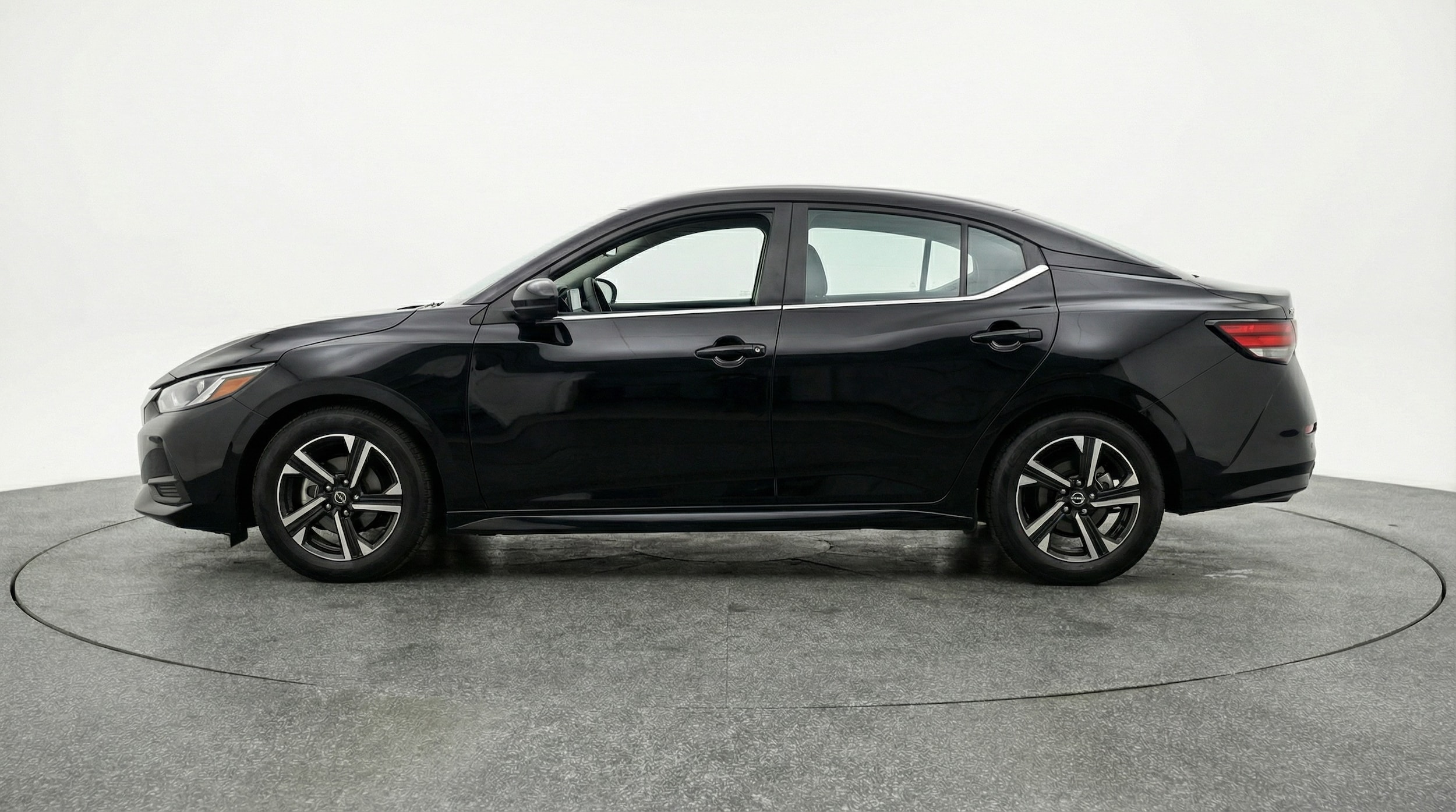 Thumbnail: 2025 Nissan Sentra - 4